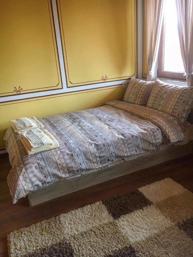 Стаи За Гости Бащино Огнище Koprivshtitsa Esterno foto