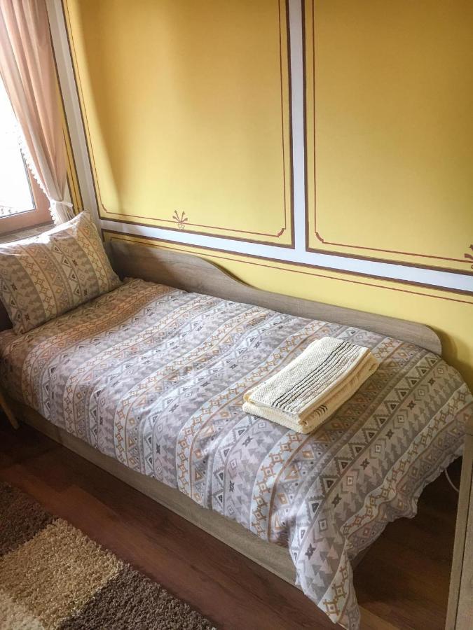 Стаи За Гости Бащино Огнище Koprivshtitsa Esterno foto
